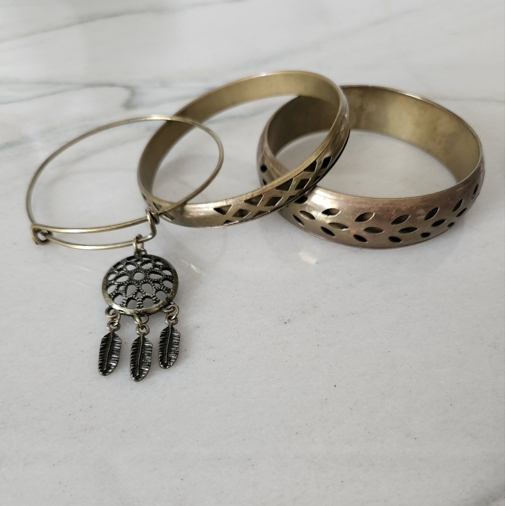 BRACELET SET BOHO STLYE  BRONZE RUST GOLDISH COLOR DREAM CATCHER CHARM